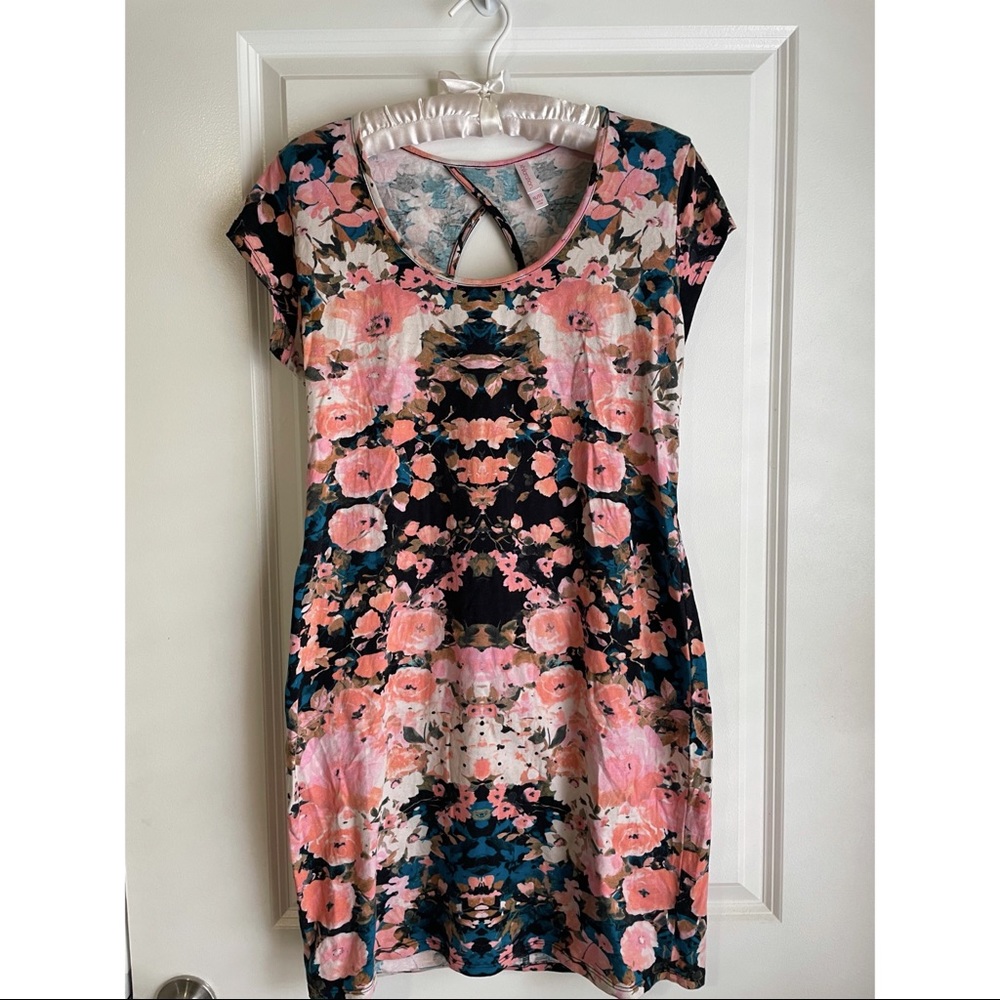 Knit flower dress